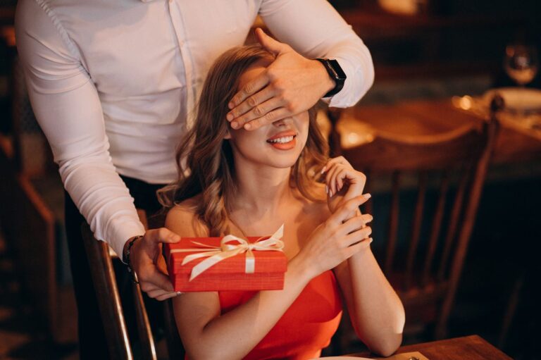 12 Things a Man Does Only for the Woman he Truly Loves